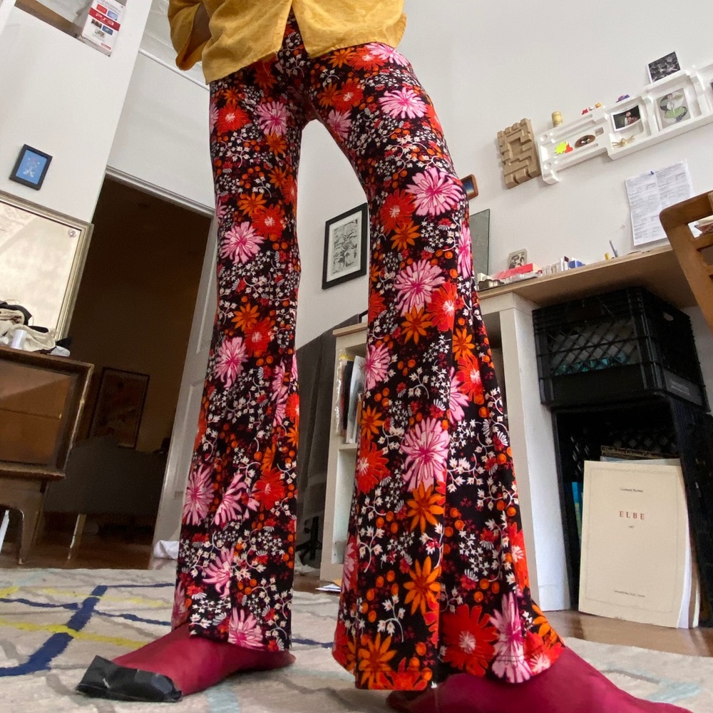 70s hippie bell bottom flower power leggings